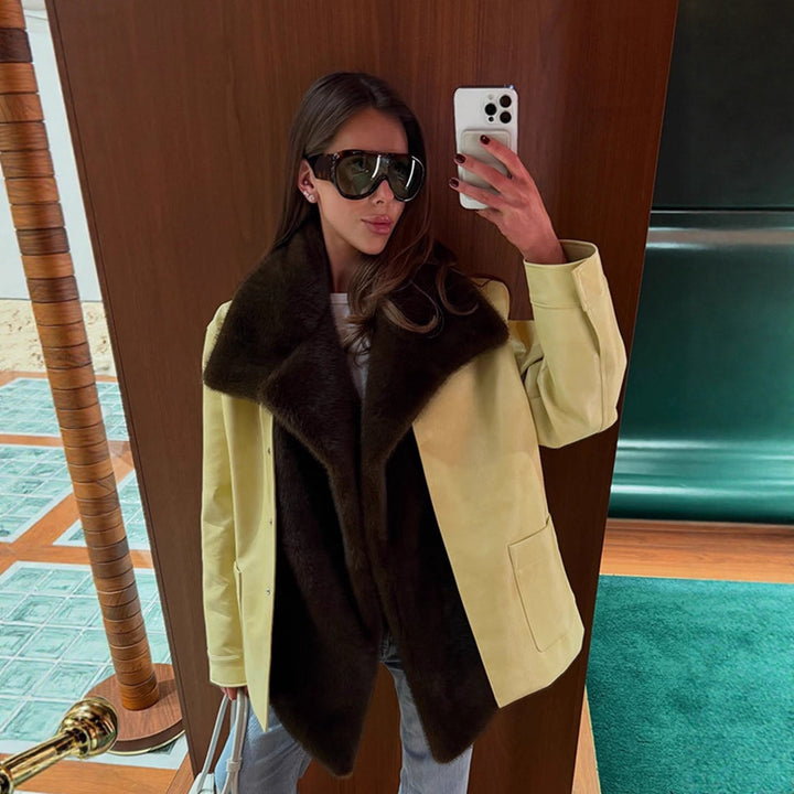 Women Elegant Oversize Coat made of Suede Look with Voluminous Faux Fur Shawl Collar Amarae