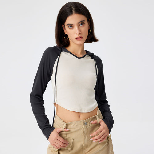 Haut de sport pour femmes, court, avec capuche et manches longues Chic & Stil