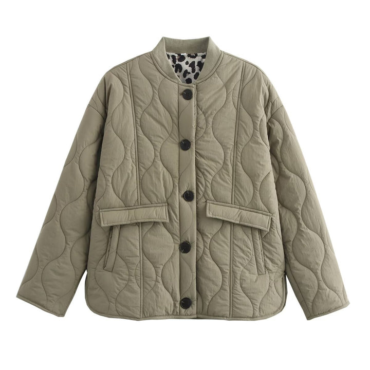 Quilted transition jacket for women with practical pockets and stylish stand-up collar Lune London
