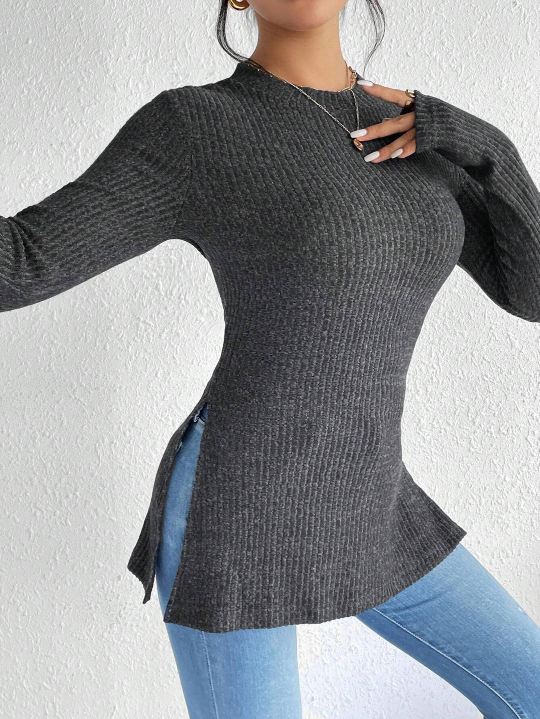 Women’s knitted sweater with side slits Lune London