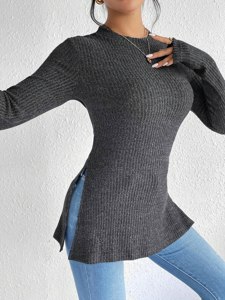 Women’s knitted sweater with side slits Lune London