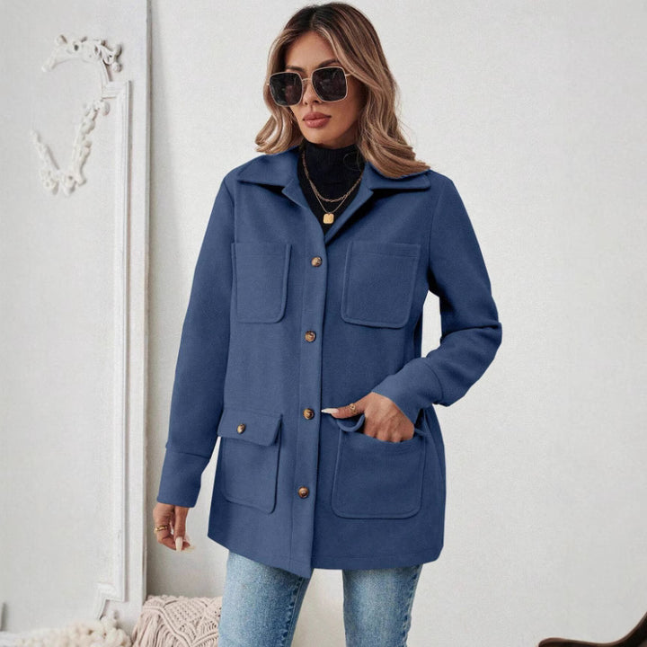 Trendy utility jacket for women with large pockets and golden print Lune London