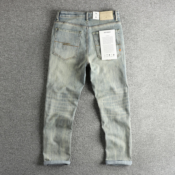 Slim fit jeans for women with a comfortable cut and a casual vintage look Lune London