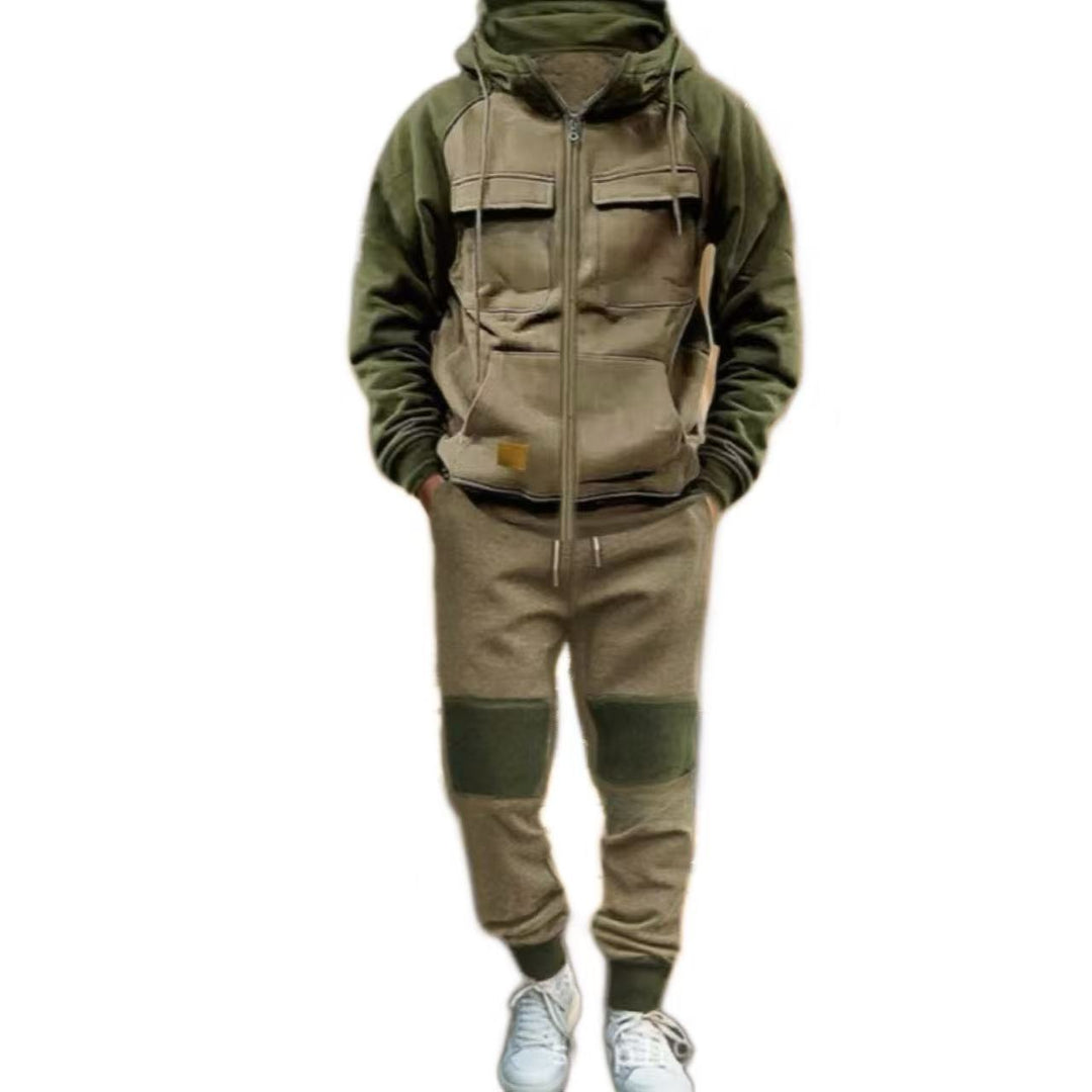 Functional leisure suit for men with practical pockets Lune London