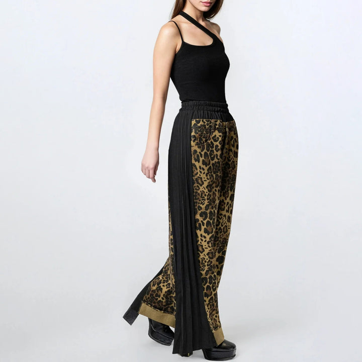Wide leg pants for women with leopard print and elastic waistband Lune London