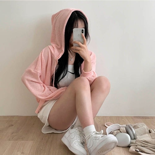 Women's sporty hooded jacket with lightweight fabric Chic & Stil