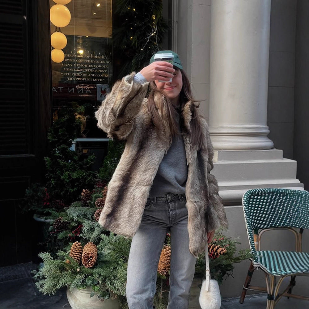 Women Boxy Faux Fur Coat with Luxurious Shawl Collar and Warm Padding Amarae