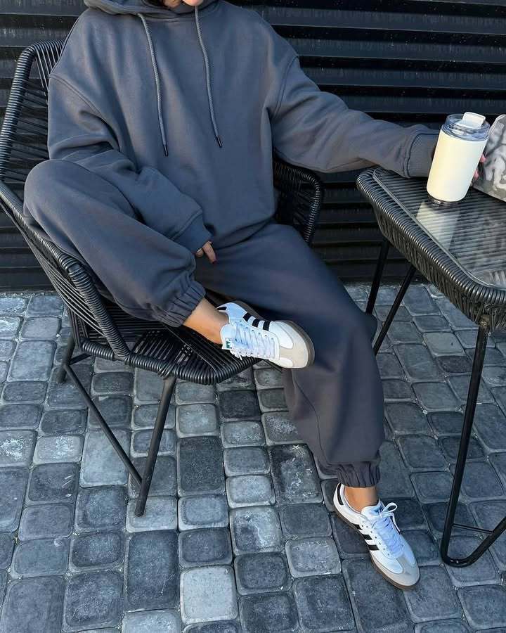 Women's Relaxed Oversized Jogging Suit Amarae
