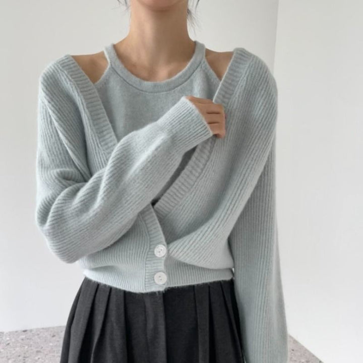 Cardigan court pour femmes avec un décolleté en V profond et des détails de boutons Chic & Stil