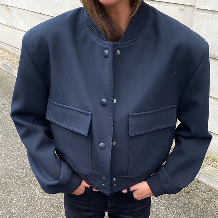 Oversized casual jacket for women with practical pockets and modern cut Lune London