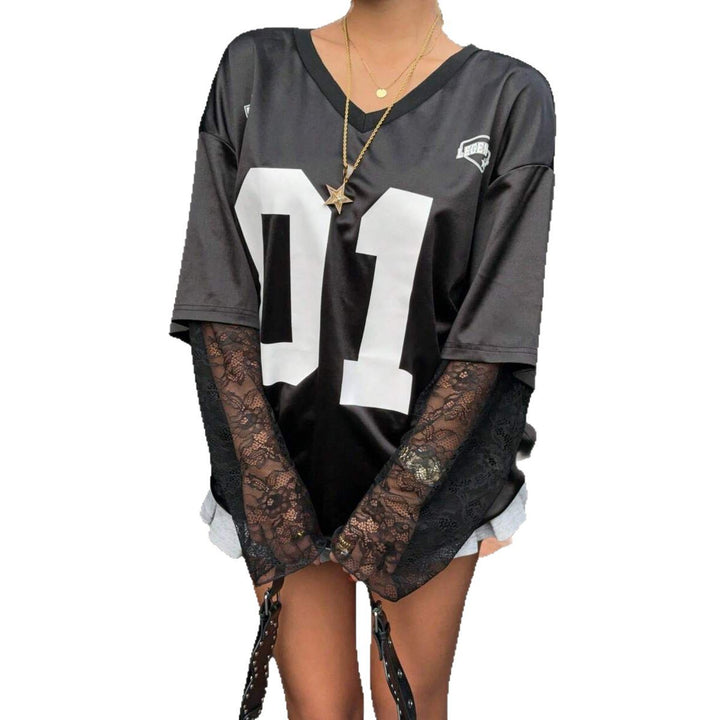 Lune London oversized t-shirt for women Streetstyle with lace sleeves