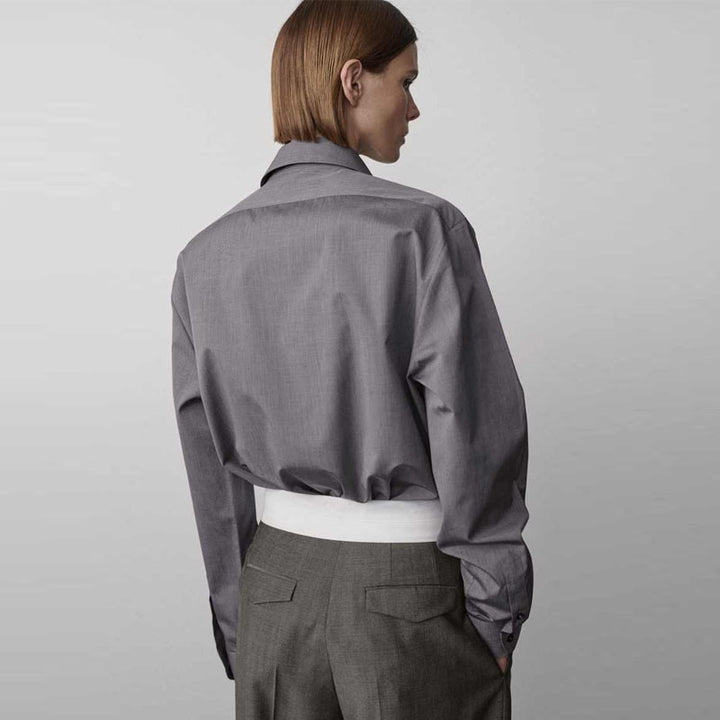 Blouse à manches longues pour femmes avec coupe moderne et texture fine Chic & Stil