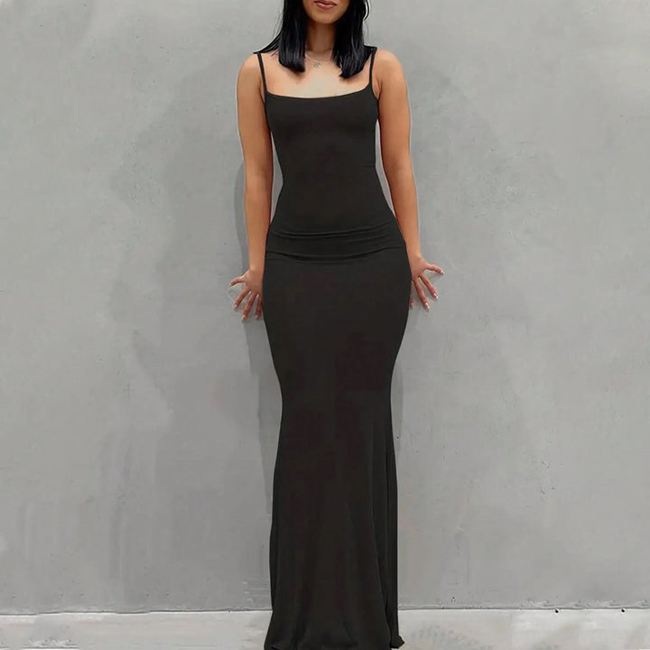 Robe maxi élégante pour femme avec des fines bretelles spaghetti et une coupe fluide Chic & Stil