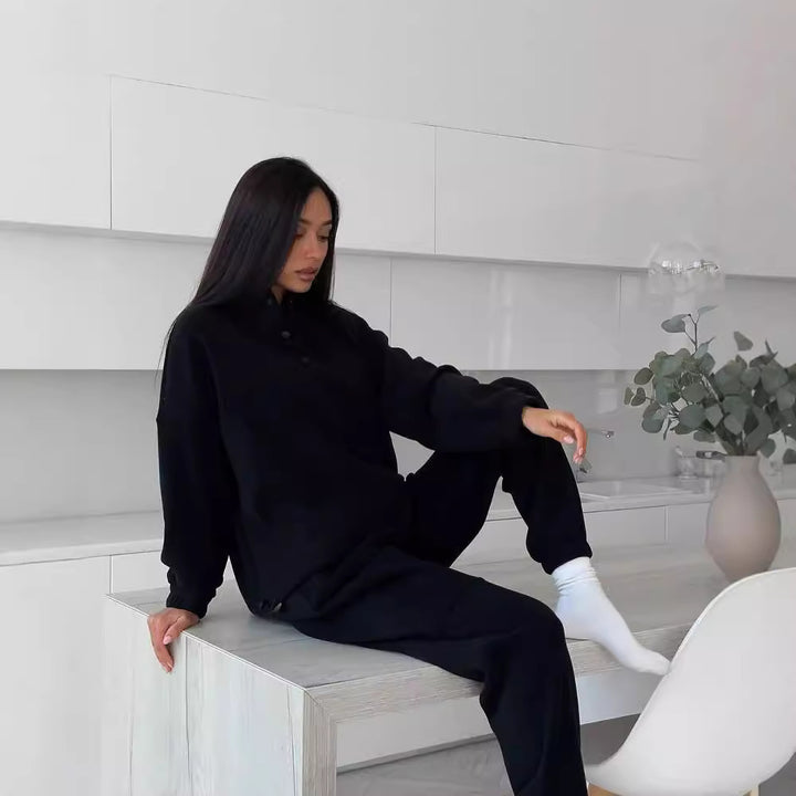 Casual fleece sweater for women with half-buttoning and relaxed fit Lune London