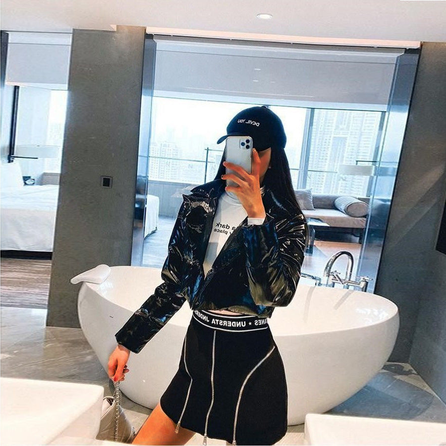 Shiny short fashionable jacket for women with collar Lune London