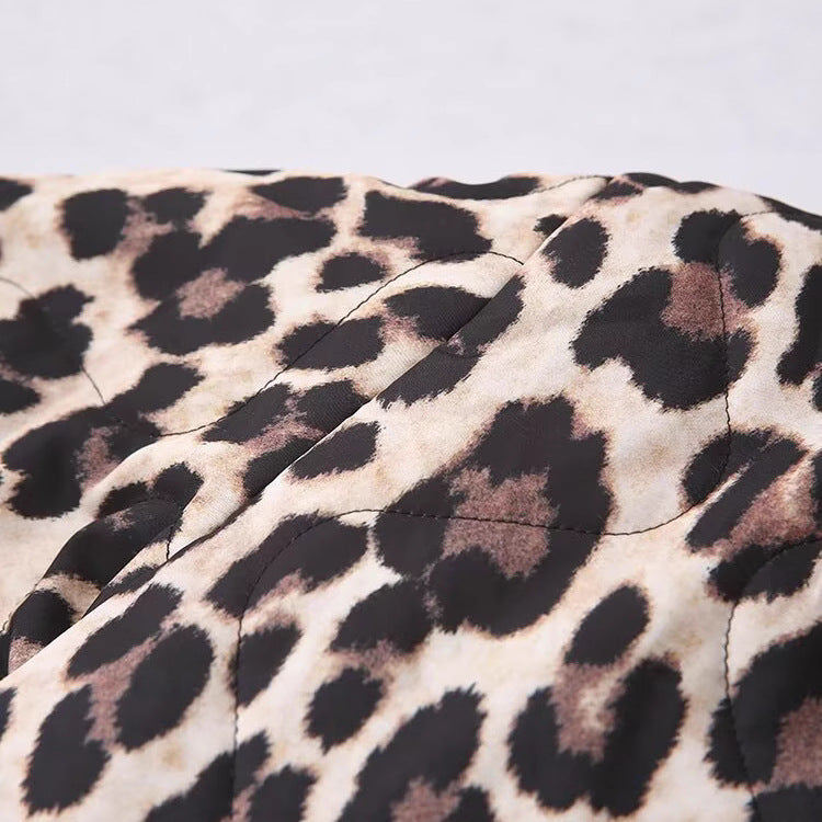 Veste en polaire confortable pour femmes avec motif léopard Chic & Stil