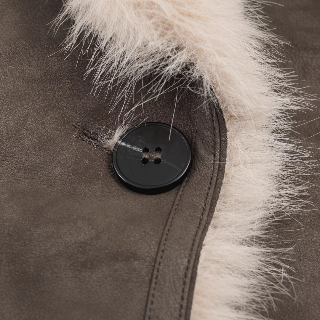 Manteau en fourrure synthétique élégant pour femmes avec revers élégant Chic & Stil