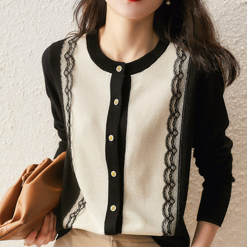 Cardigan élégant pour femmes avec finition en dentelle Chic & Stil