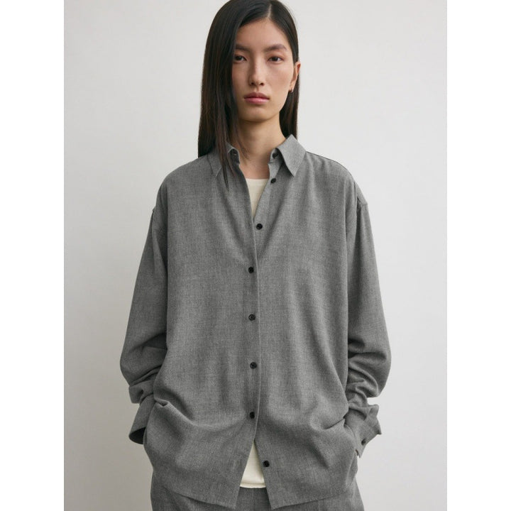 Chemise blouse femme oversize avec coupe moderne et détails décontractés Chic & Stil