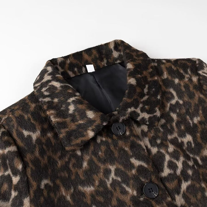 Manteau court féminin à la mode avec motif léopard Chic & Stil