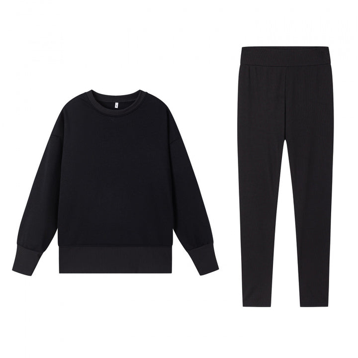 Ensemble de sport confortable pour femmes avec sweat-shirt ample et leggings ajustés Chic & Stil