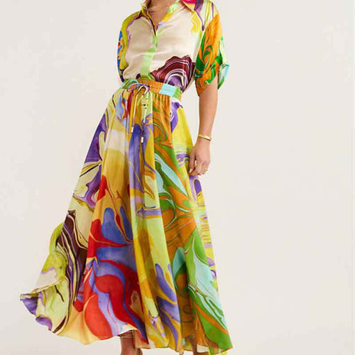 Robe maxi femme avec design coloré artistique et ceinture élastique Chic & Stil