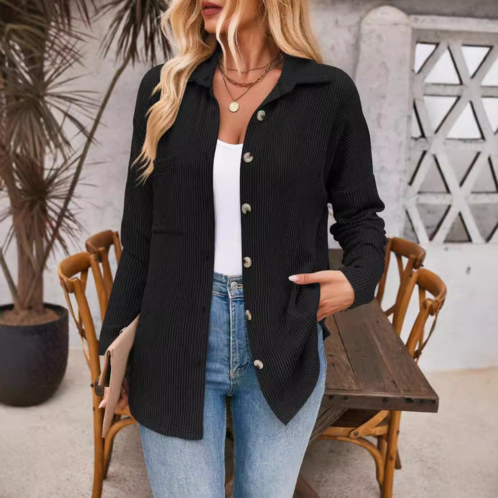 Knitted jacket for women with structured material and comfortable pockets Lune London