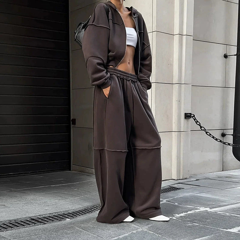 Women Relaxed-Fit Hoodie and Jogging Pants Set Chic & Style