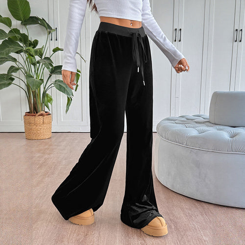 Loose lounge pants in velvet for women with elastic waistband and drawstring Amarae