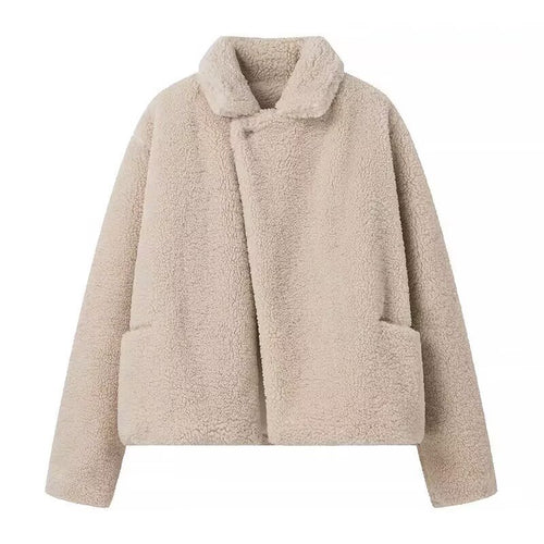 Fluffy teddy coat for women with elegant lapels and practical piped pockets Amarae