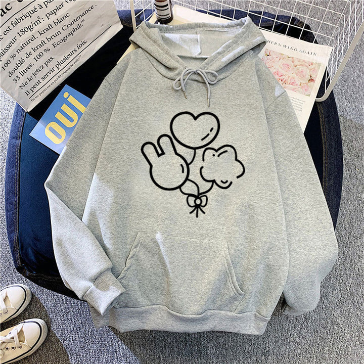 Women's hoodie with playful graphic design Chic & Stil