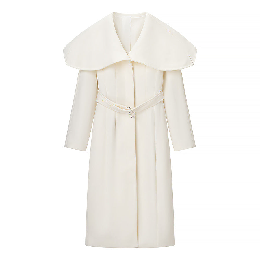 Manteau trench élégant pour femmes avec col surdimensionné et ceinture à taille ajustable Chic & Stil