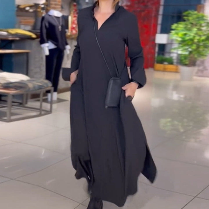 Elegant Lady long shirt dress with practical side pockets and chic collar