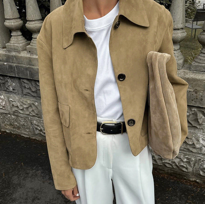 Discreet suede jacket for women with a minimalist design Lune London