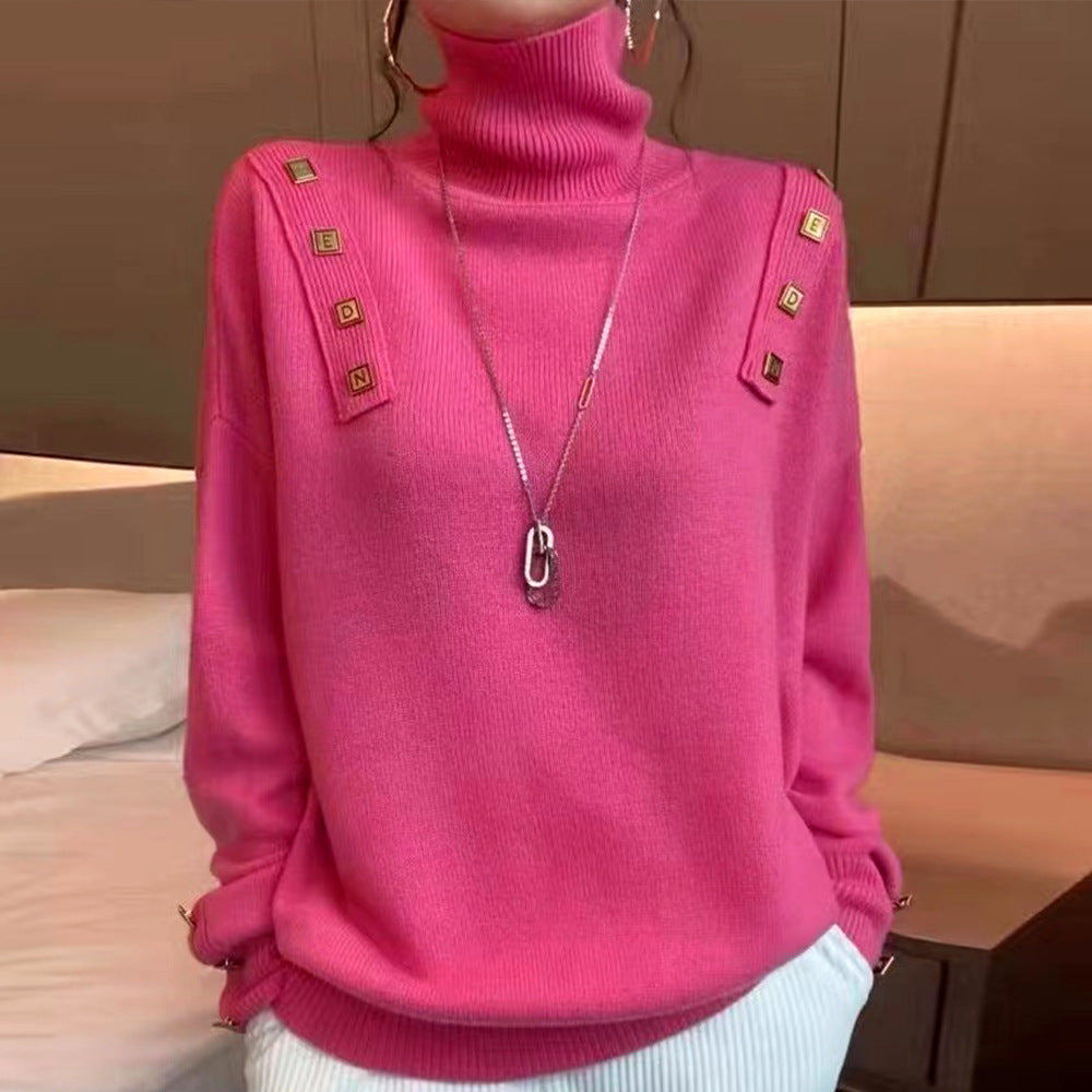 Pull à col roulé pour femmes avec détails de boutons décoratifs Chic & Stil