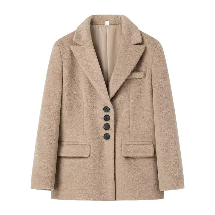 Women's short blazer-coat made of teddy fleece with lapel collar Amarae