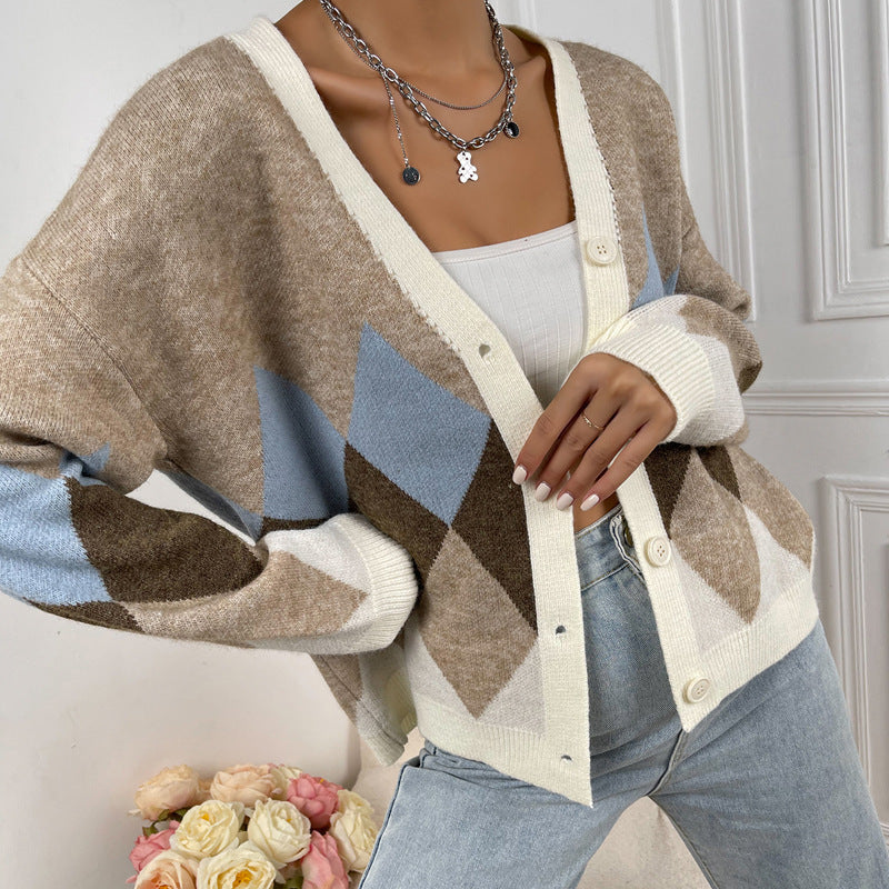 Ladies elegant knitted vest with attractive diamond patterns Lune London