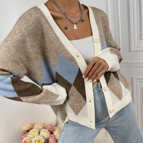 Ladies elegant knitted vest with attractive diamond patterns Amarae