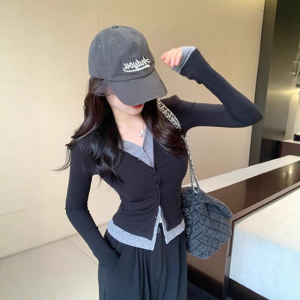 Ladies fitted long sleeve top with elegant under collar Chic & Stil