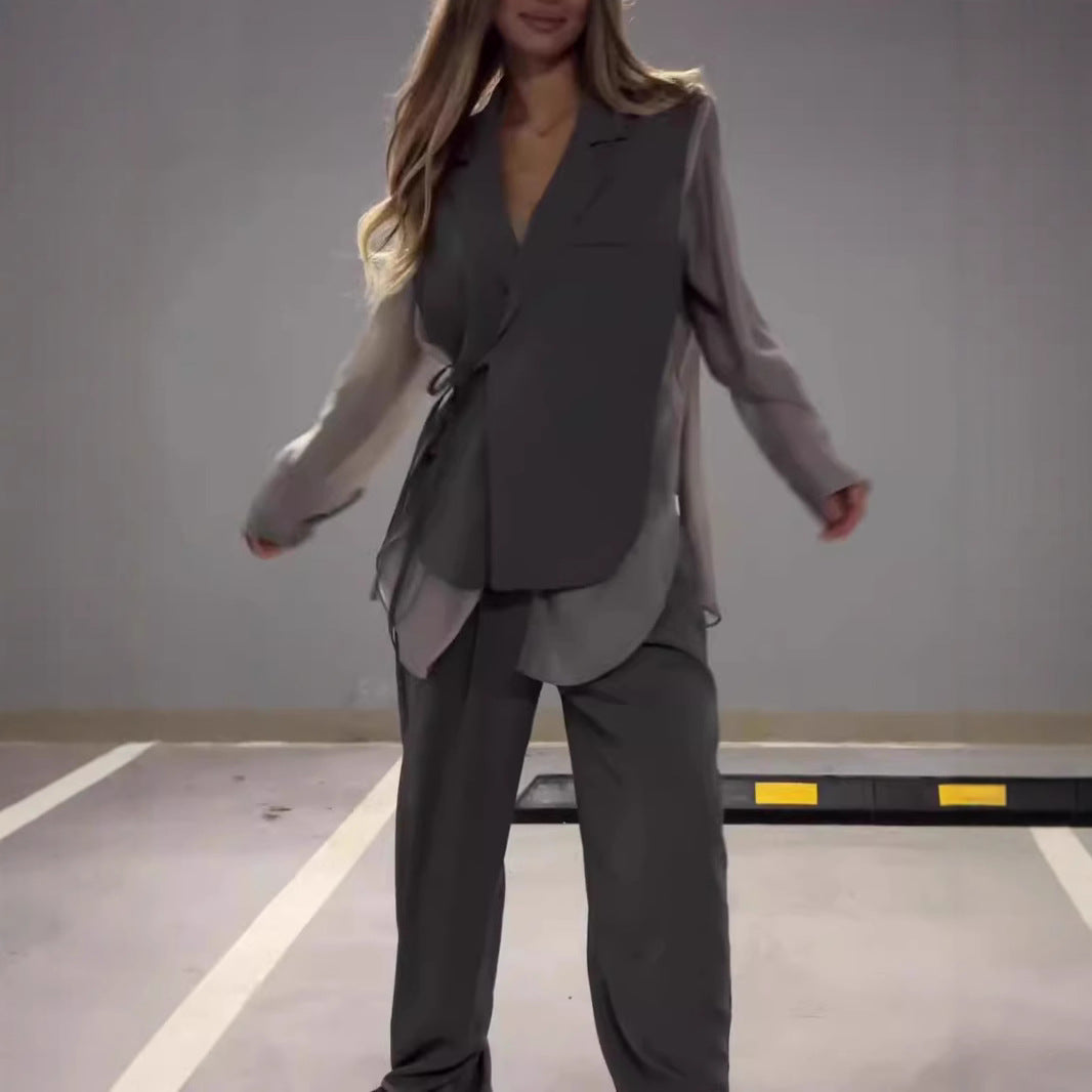 Ladies Elegant and modern outfit consisting of a fitted blazer and wide pants Lune London