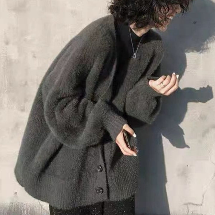 Cardigan Fluffy Femme avec Gros Boutons et Design à Coupe Large Chic & Stil