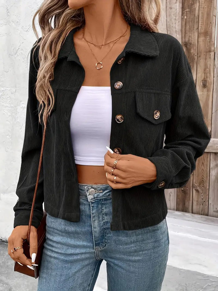 Casual corduroy jacket for women with practical pockets and trendy buttons Lune London