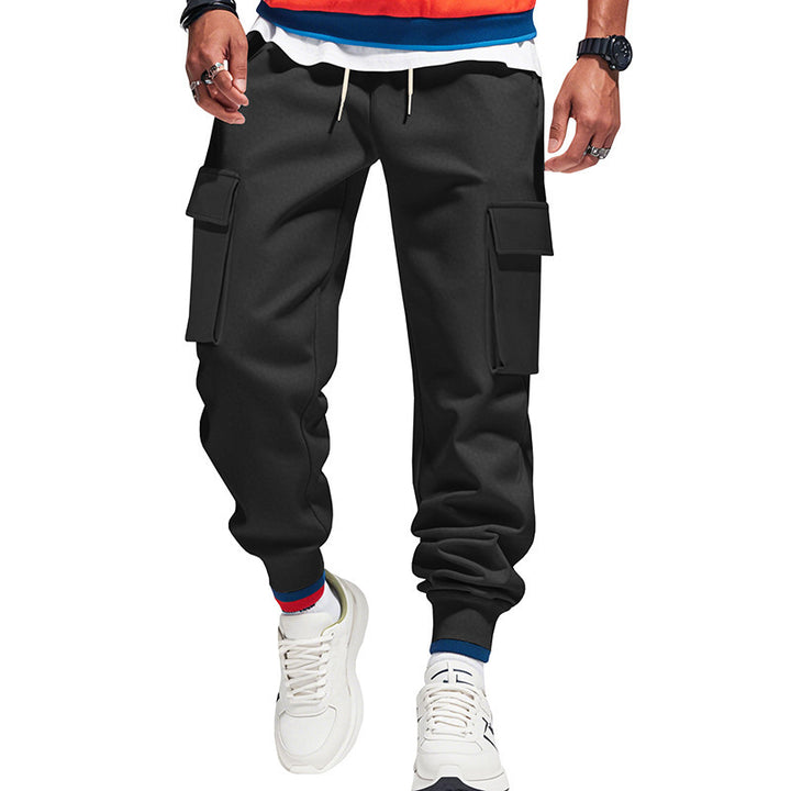 Men's cargo jogging pants with practical side pockets Lune London