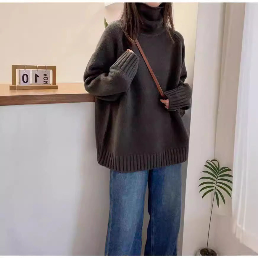 Pull en tricot épais pour femmes avec col montant et fentes sur les côtés Chic & Stil