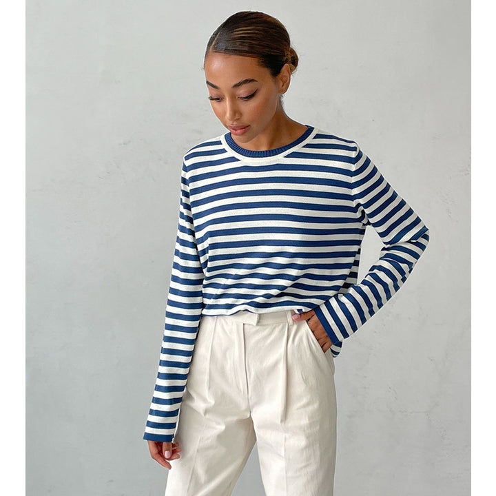 Casual knit pullover for women with striped pattern and loose fit Lune London