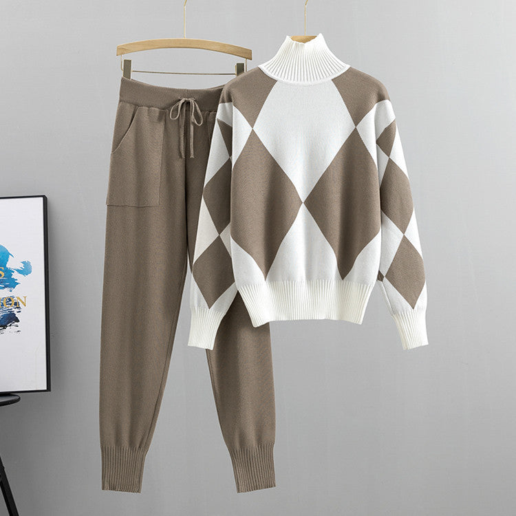 Knit set for women with a modern diamond pattern and a high collar Lune London