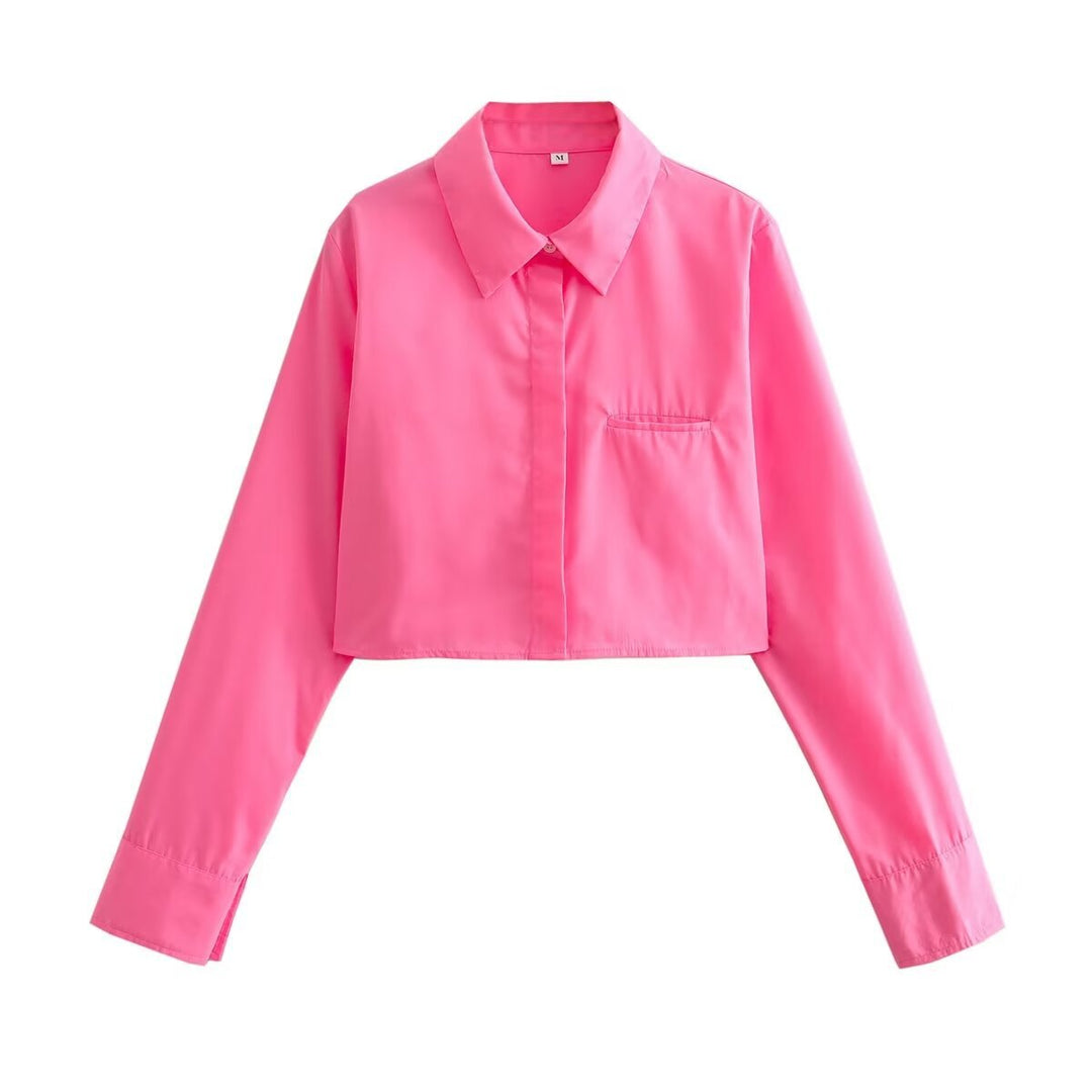 Cropped blouse for women with classic collar and practical chest pockets Lune London