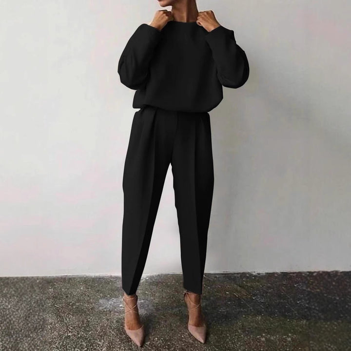Lune London oversized casual outfit for women