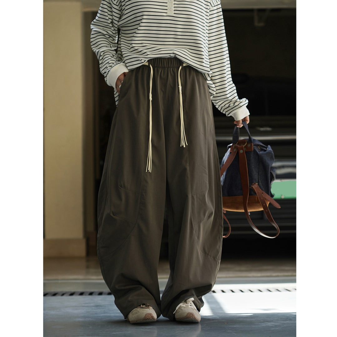 Women High-waisted wide culotte pants with elastic waistband and long contrast cords Amarae