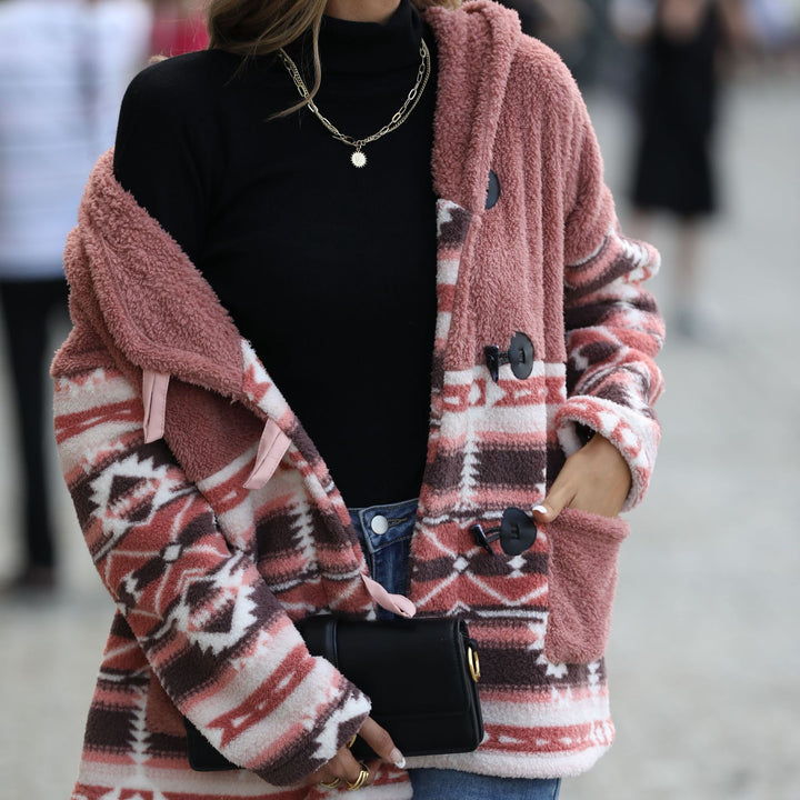 Ladies comfortable fleece clothing with checkered pattern and practical pockets Lune London